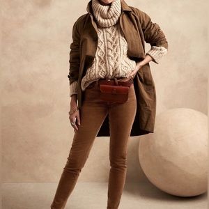 BANANA Republic Midrise Skinny Fine Corduroy Pants